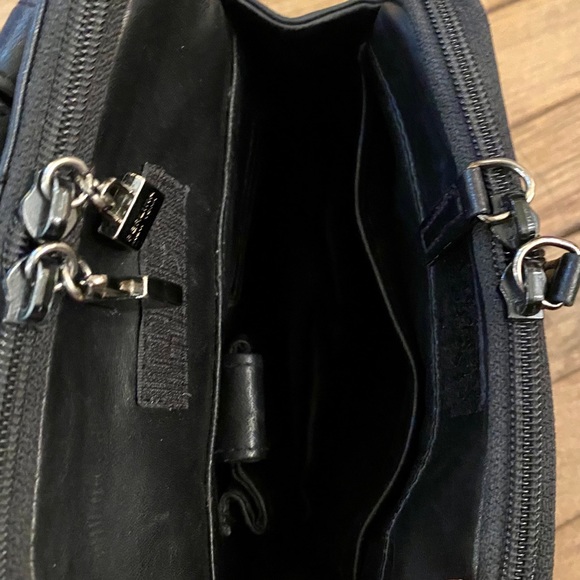 PERLINA New York Leather Backpack - Picture 6 of 9